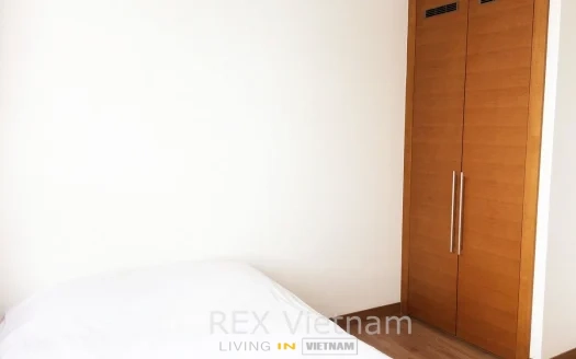 ID: 1554 | Xi Riverview Palace: 3-BR apartment for rent