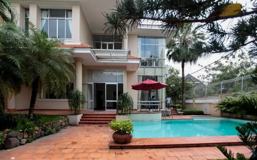 ID: 130 | 4-Bedroom Villa with large garden near the river for rent