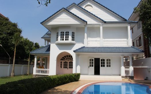 ID: 1534 | 4 bedroom villa with a large garden and a swimming pool in compound for rent 1