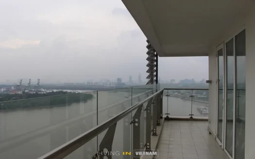 ID: 30 | DIAMOND ISLAND: SPACIOUS 3BR PENTHOUSE APARTMENT | 250 M²