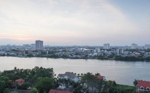 River Garden apartment with view in Ho Chi Minh City
