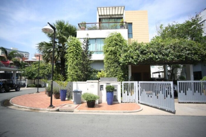 Villa Riviera compound in Saigon D2