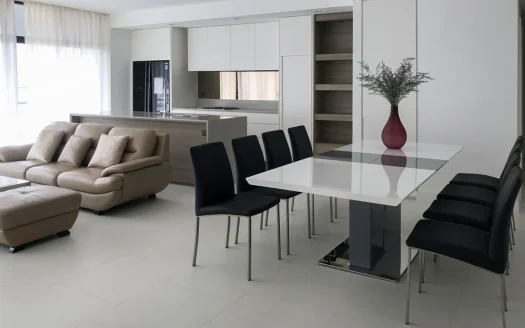 ID: 963 | City Garden apartment for rent: Furnished 3-BR (140m2)