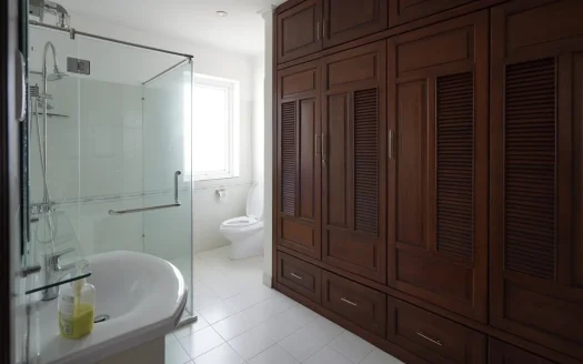 1366 | House close to the BIS School on Nguyen Van Huong street