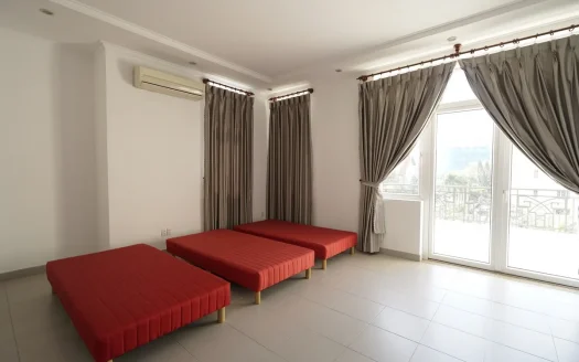 1366 | House close to the BIS School on Nguyen Van Huong street