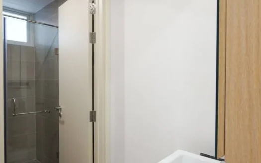 ID: 1693 | Vista Verde | Furnished 1-BR apartment