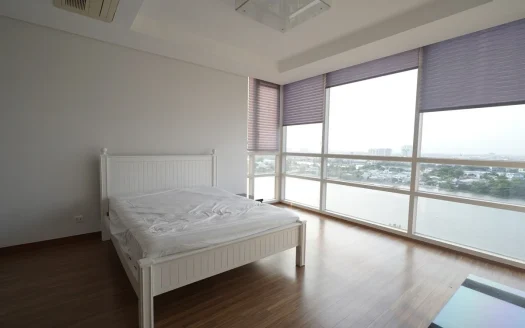 ID: 1713 | Xi Riverview Palace: 3-BR apt. 185m2