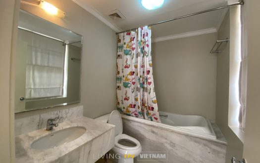 ID: 1910 | 3 bedroom compound house for rent in HCMC – Shared swimming pool