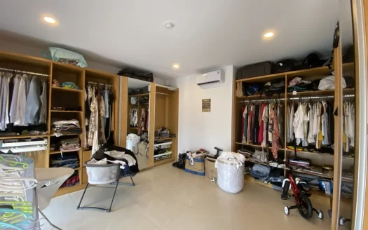 ID: 874 | Unfurnished penthouse for rent in D2