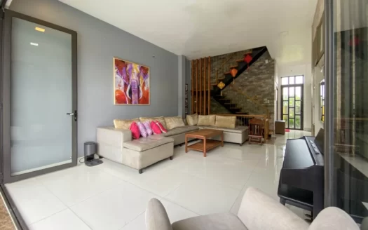 ID: 2033 | Combo House / Office / Workshop for rent in district 9