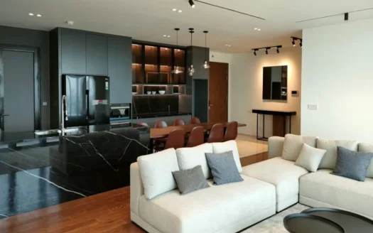 ID: 2029 | d’Edge | 3 BR apt. for rent on mid-floor