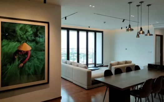 ID: 2029 | d’Edge | 3 BR apt. for rent on mid-floor