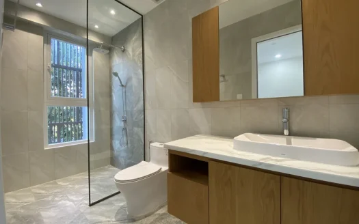 ID: 2021 | Palm Residence: Modern 3-Bedroom house for rent