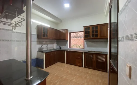 ID: 1132 | 3BR house for rent on Xuan Thuy st