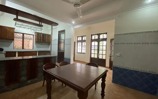 ID: 1132 | 3BR house for rent on Xuan Thuy st