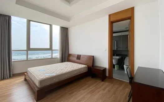 ID: 1898 | Xi Riverview: Nicely furnished 3BR apt.