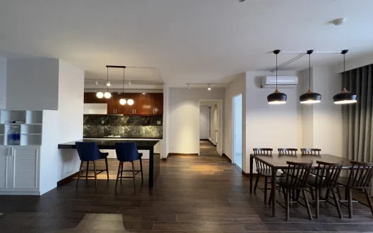 ID: 2150 | Large and centrally located 2BR apartment