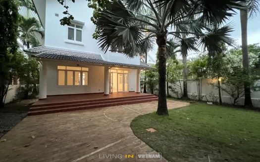 ID: 2149 | APSC Compound | 4-Bedroom unfurnished house for rent