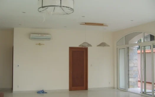 ID: 554 | House for lease in centrally located compound in Thao Dien