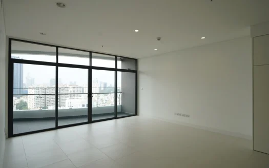 ID: 1479 | City Garden | Large unfurnished 3-BR
