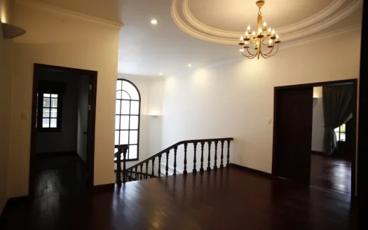 ID: 259 | 4BR Renovated classic villa in compound (Saigon D2)