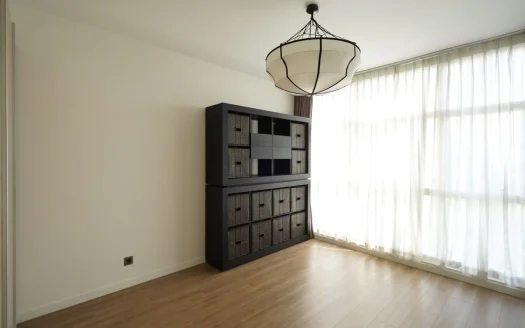 ID: 1660 | The Estella: Renovated Penthouse for rent