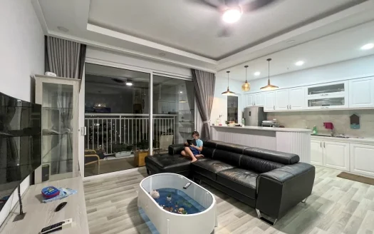 ID: 2228 | Tropic Garden | Great price for this 3BR apartment in block A