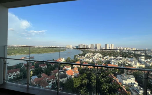 ID: 2222 | d’Edge | 3 BR apt. for rent on mid-floor