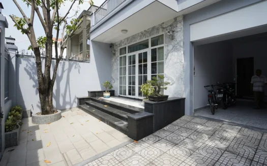 ID: 376 | Modern and comfy house for rent in An Phu
