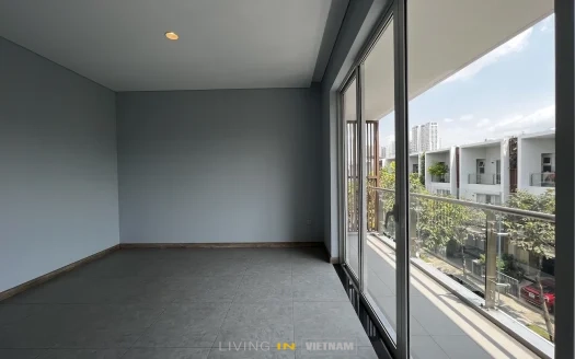 ID: 2276 | Palm Residence: Large 4BR house for rent