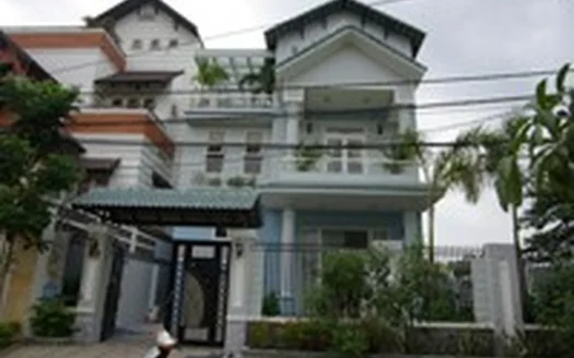 ID: 1514 | Contemporary house for rent near the British School in Thao Dien
