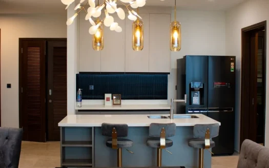 ID: 2285 | d’Edge | Furnished 3 BR apt. for rent on low-floor (142m2)