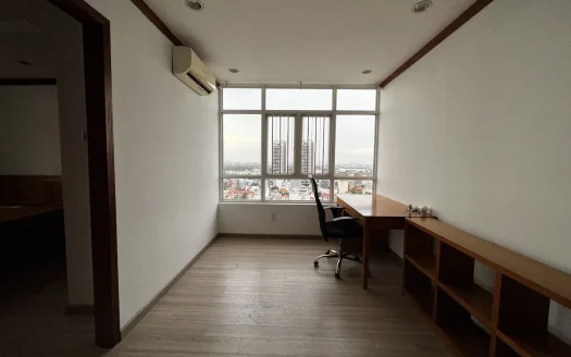 ID: 2306 | HARV | Spacious 3BR + 1 office apt for rent