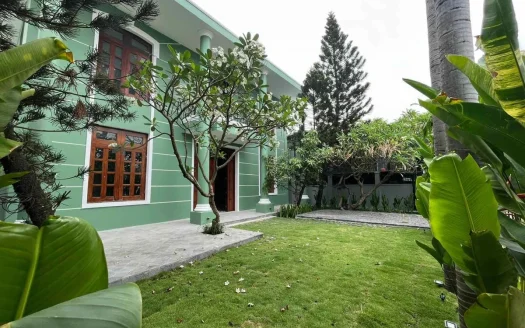 ID: 2300 | House with garden for rent near Vinh Phuc City
