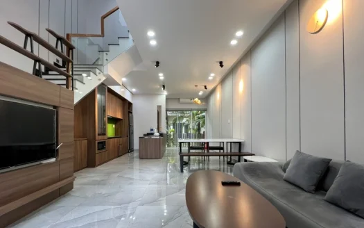 ID: 2215 | Palm Residence: Modern style house