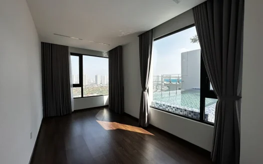 ID: 925 | Exclusive Penthouse Apartment at Dedge for rent
