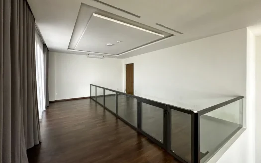 ID: 925 | Exclusive Penthouse Apartment at Dedge for rent
