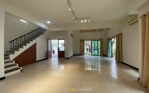 ID: 84 | 4BR 4BA, 3-Story House at Riviera compound 2