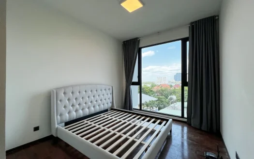 ID: 224 | d’Edge | 3BR apartment on low-floor with river view