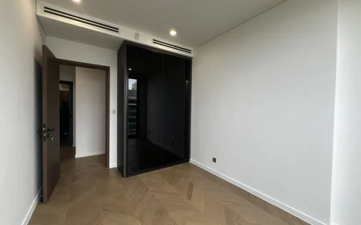 ID: 2395 | Lumiere Riverside | 3-Bedroom apt. in East tower for rent