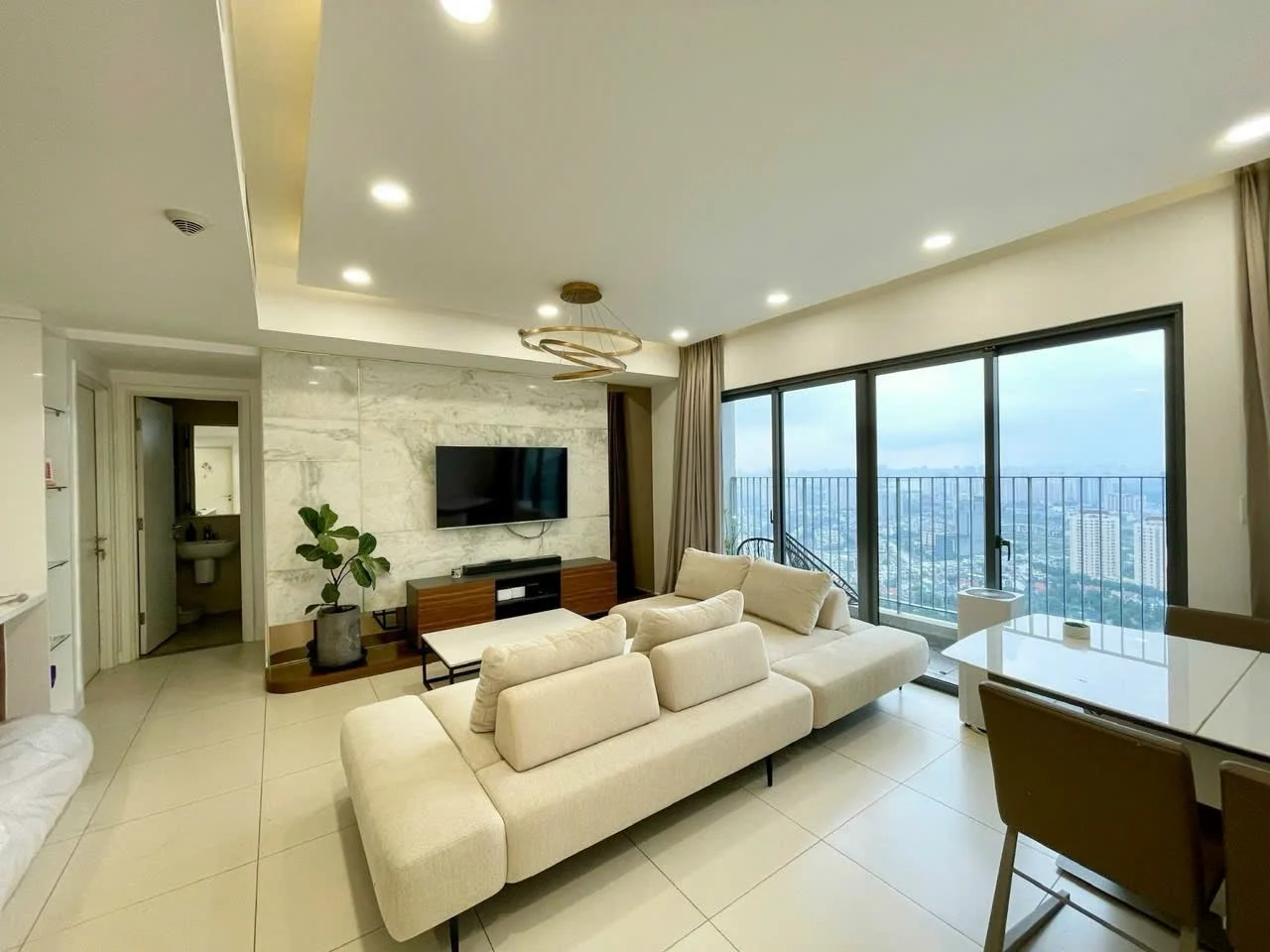 Masteri Thao Dien Apartment | 3-Bedroom | High Floor | Open Kitchen