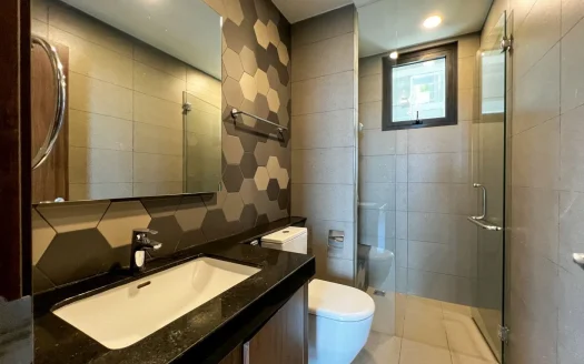ID: 2439 | d’Edge | 3BR apartment on high-floor with river view