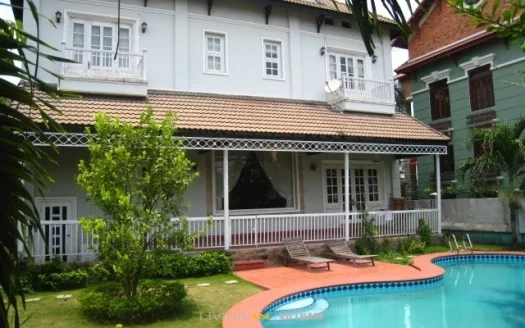 ID: 970 | Large house with garden and pool for rent