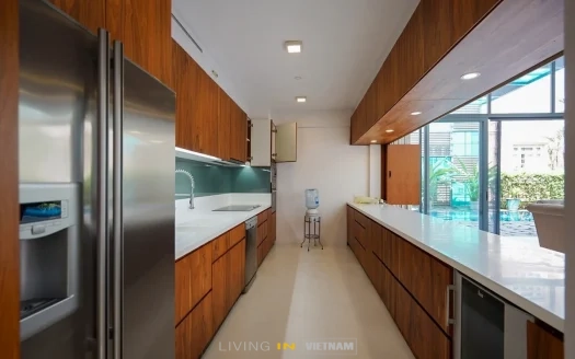 ID: 1817 | Unique house in Saigon | 4 bedrooms, 3 floors