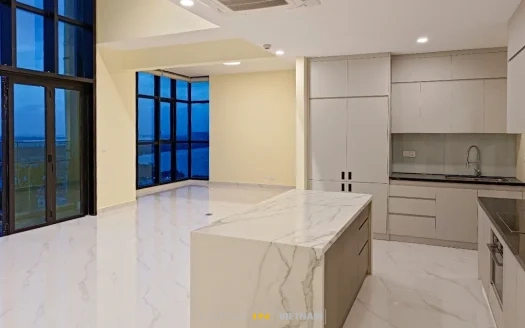 ID: 2470 | Feliz en Vista 4BR Penthouse Duplex – 305 m² Luxury Living with Private Jacuzzis | District 2
