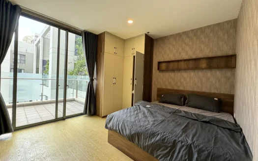 ID: 2486 | 3-bedroom penthouse with large roof terrace for rent at Masteri Thao Dien (150m2)