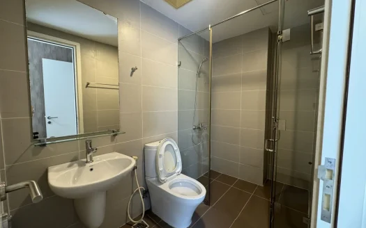 ID: 2486 | 3-bedroom penthouse with large roof terrace for rent at Masteri Thao Dien (150m2)