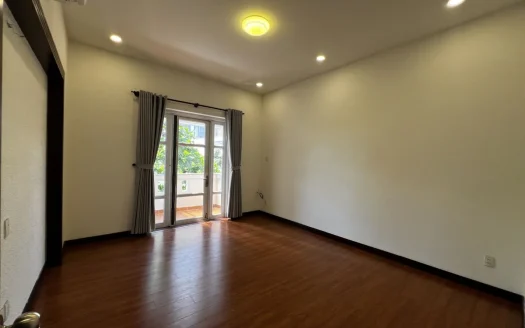 ID: 385 | Rent a contemporary villa in Saigon