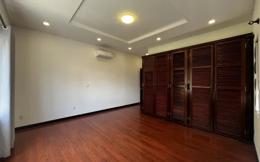 ID: 385 | Rent a contemporary villa in Saigon