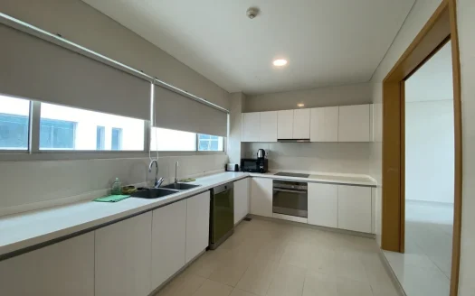 ID: 932 |  The Vista Duplex | 5-BR apartment with river view for rent
